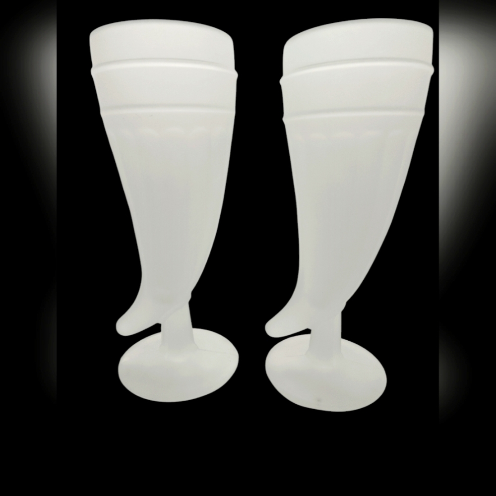 Vintage Indiana Glass Tiara Frosted Viking Horn Beer Steins Glasses Set Of 2